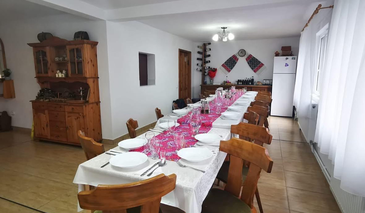 casa-cu-povesti